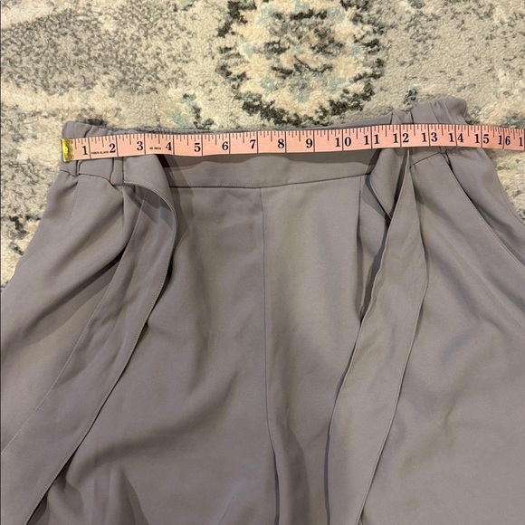 Lululemon Noir Crop - Picture 9 of 9